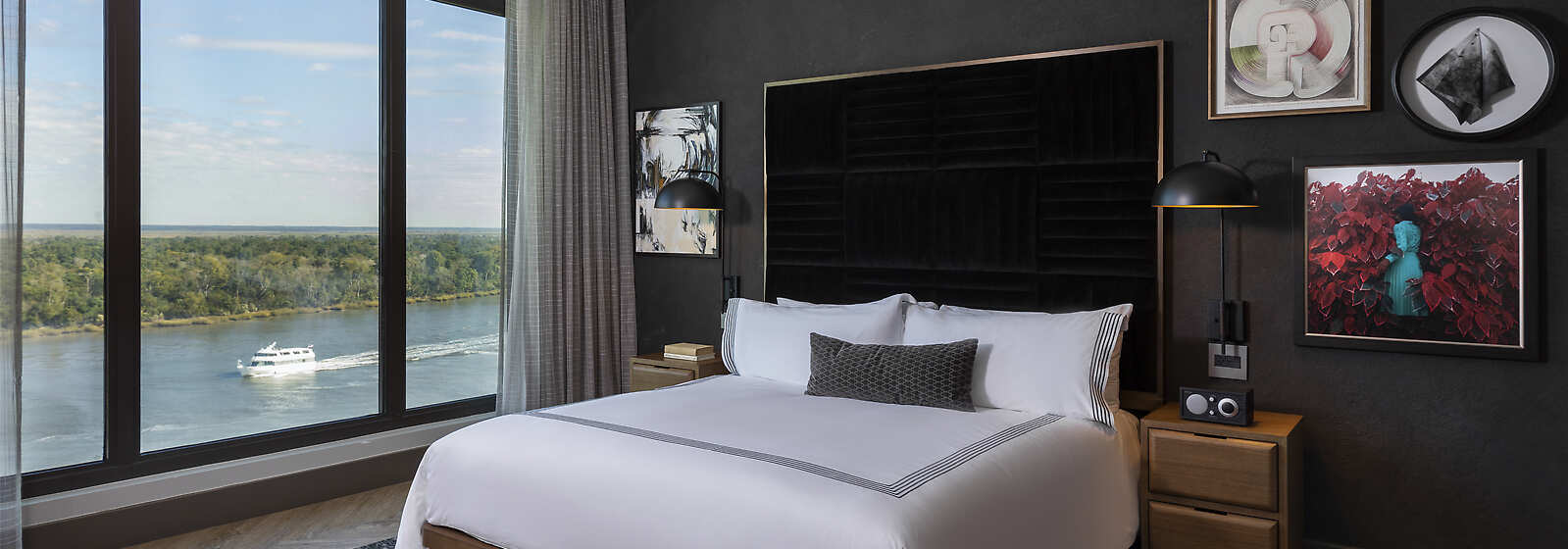 Thompson Suite, 1 King Bed, 1.5 bath, pool table, dining table and breakfast bar. 