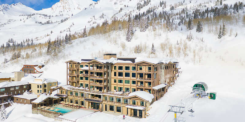 Snowpine Lodge