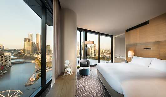 Invigorate your senses in our luxurious Panoramic Suite with impressive views of the Yarra River and Melbourne city skyline.