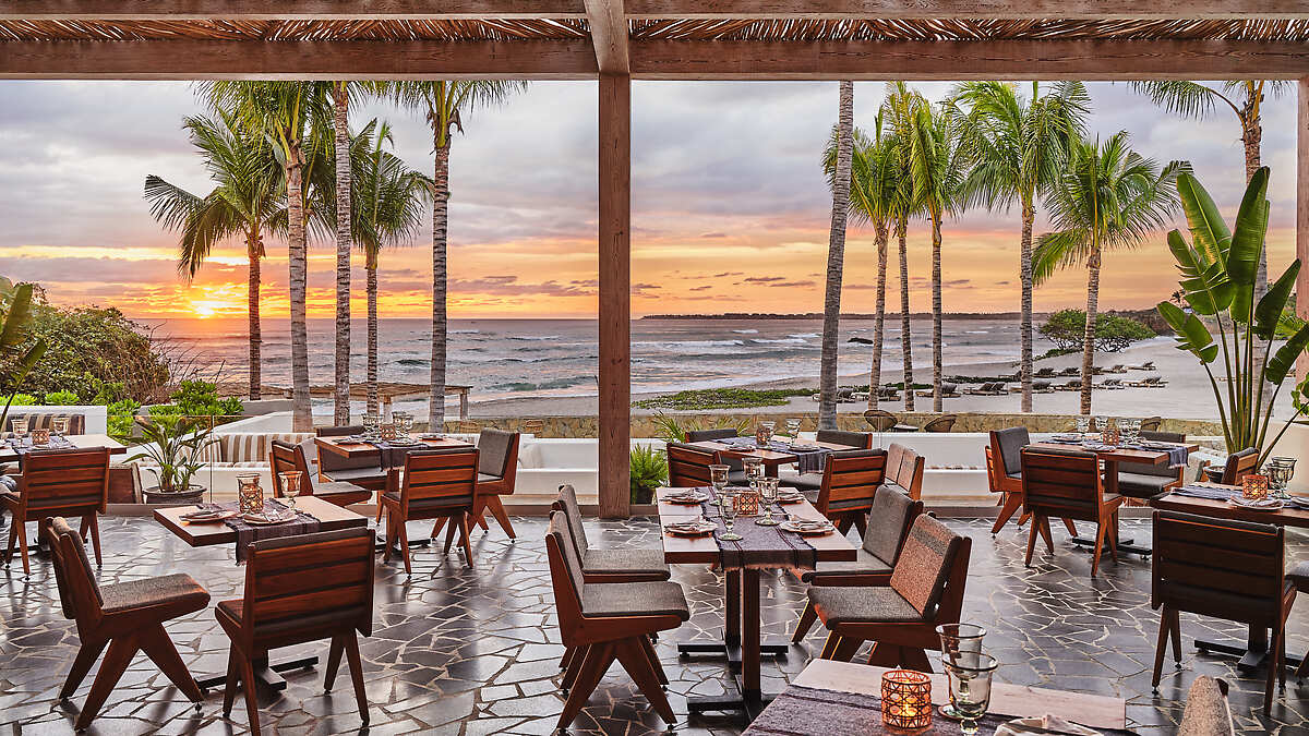 n*3様 21ss auberge pearl 2 Susurros del Corazon, Auberge Collection | Fine Hotels + Resorts