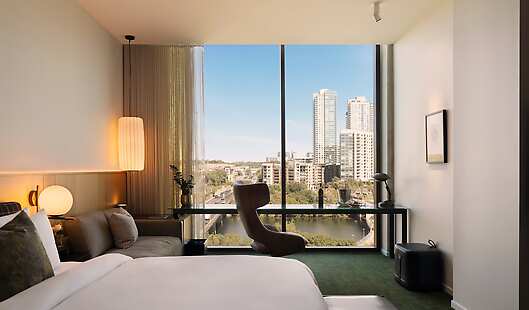 Lake View King Suite Bedroom