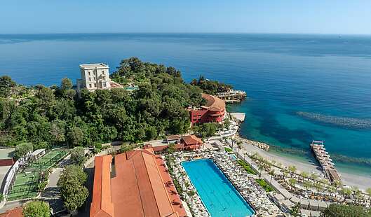 Monte-Carlo Beach Hotel Exterior