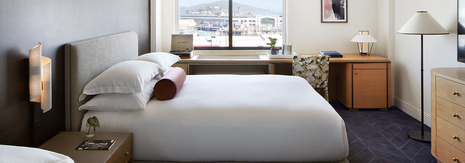 Perfect for families, rooms with two queen beds with views of the San Francisco Bay