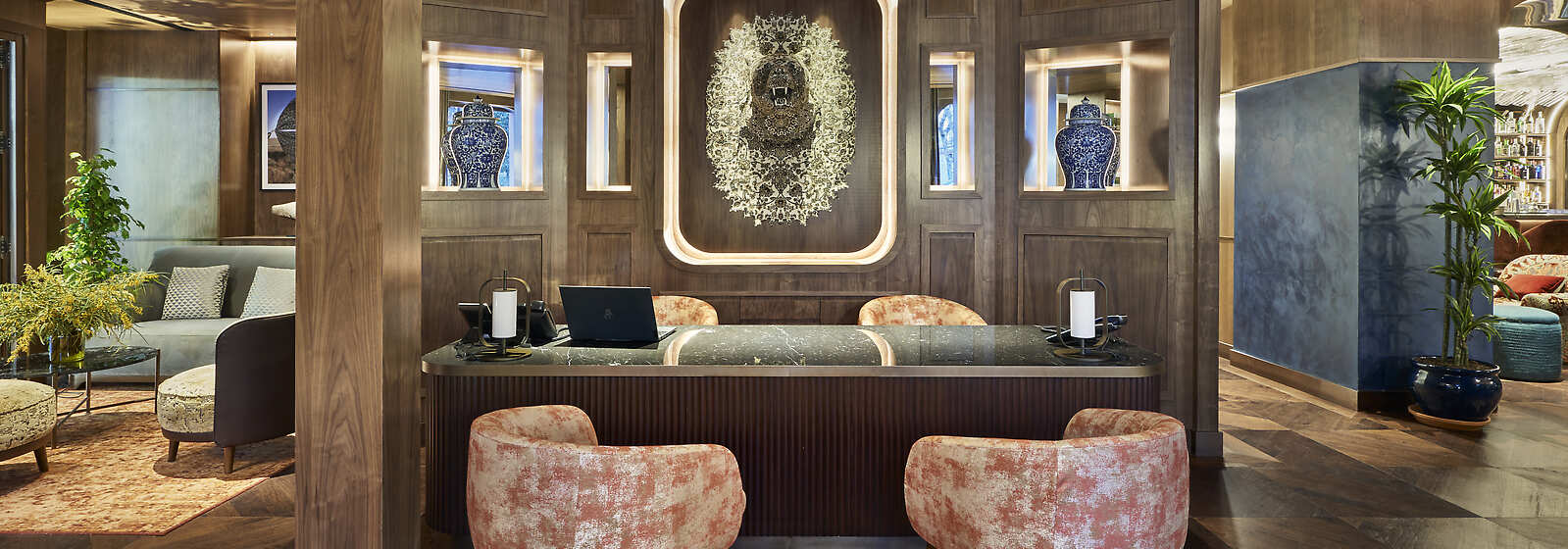 Welcoming yet intimate front desk. 