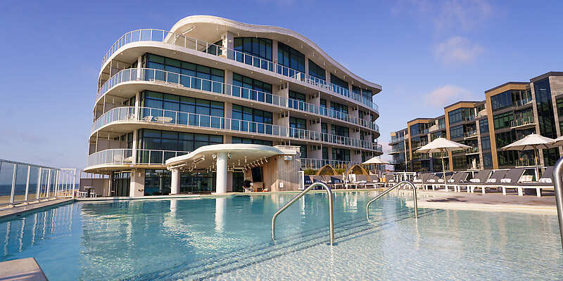 Wave Resort