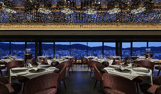 Grand Café FAUCHON: Main Restaurant with Panoramic Views of Surrounding Mountain Range