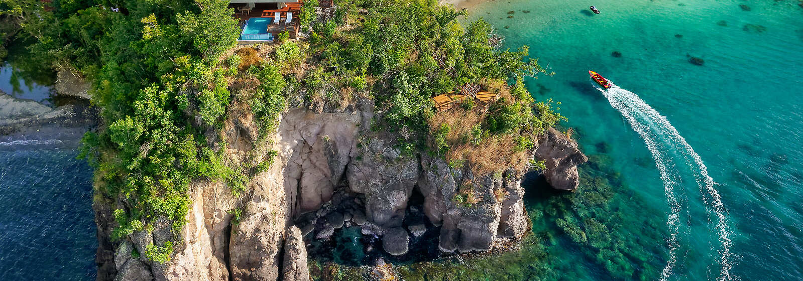 Peninsula Zabuco Honeymoon Villa I overhead 