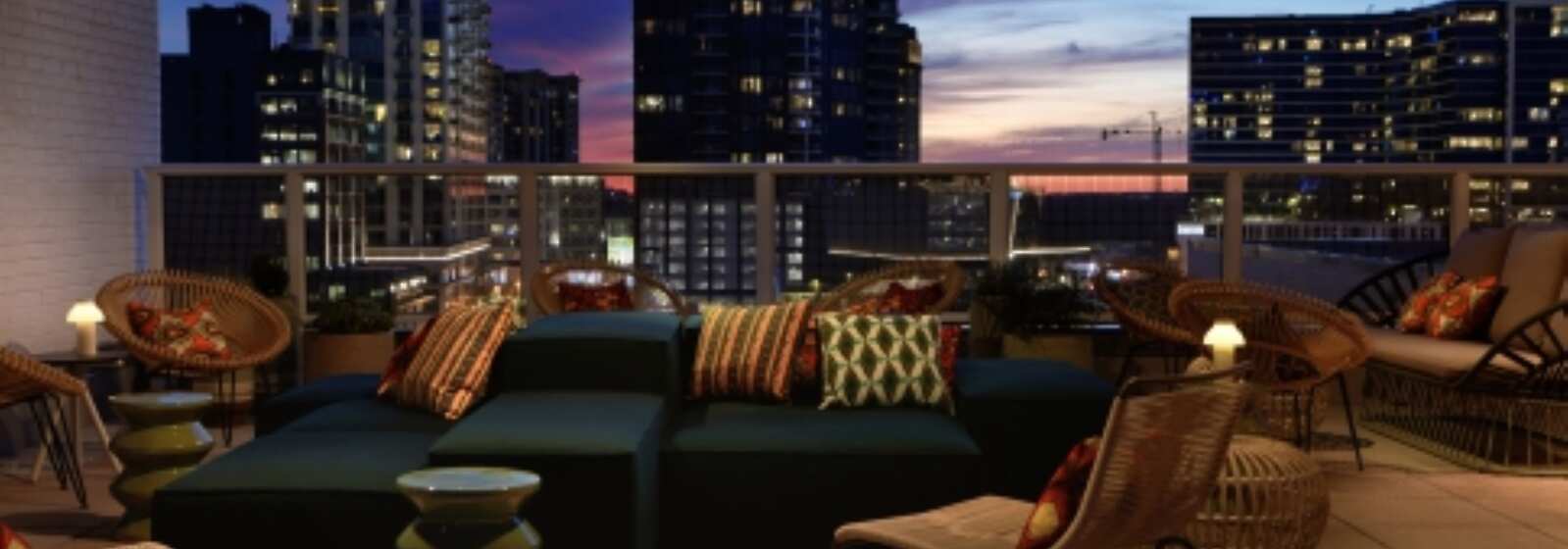 St. Julep roof top bar overlooking the city of Buckhead, Atlanta; music, fun drinks and delicious food!