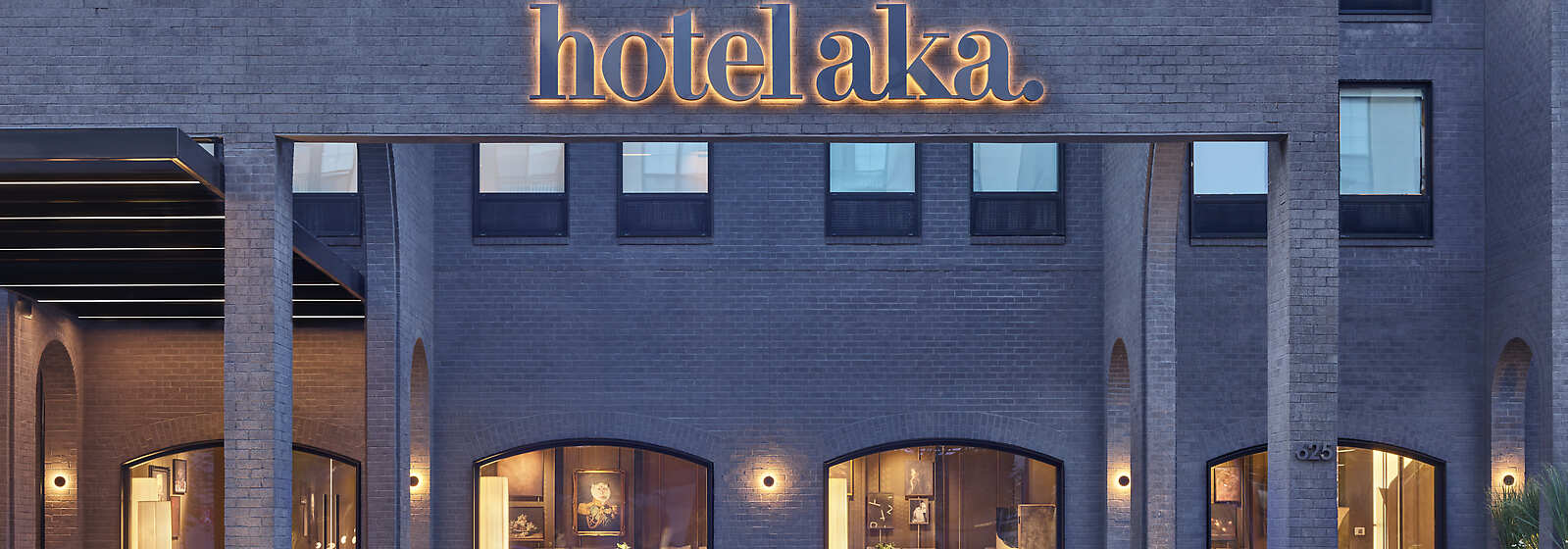 Hotel AKA Alexandria exterior