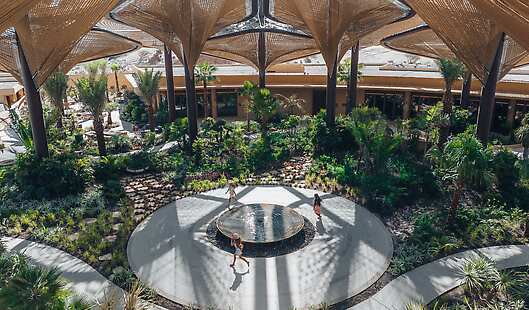 Heart of The Resort - Oasis 