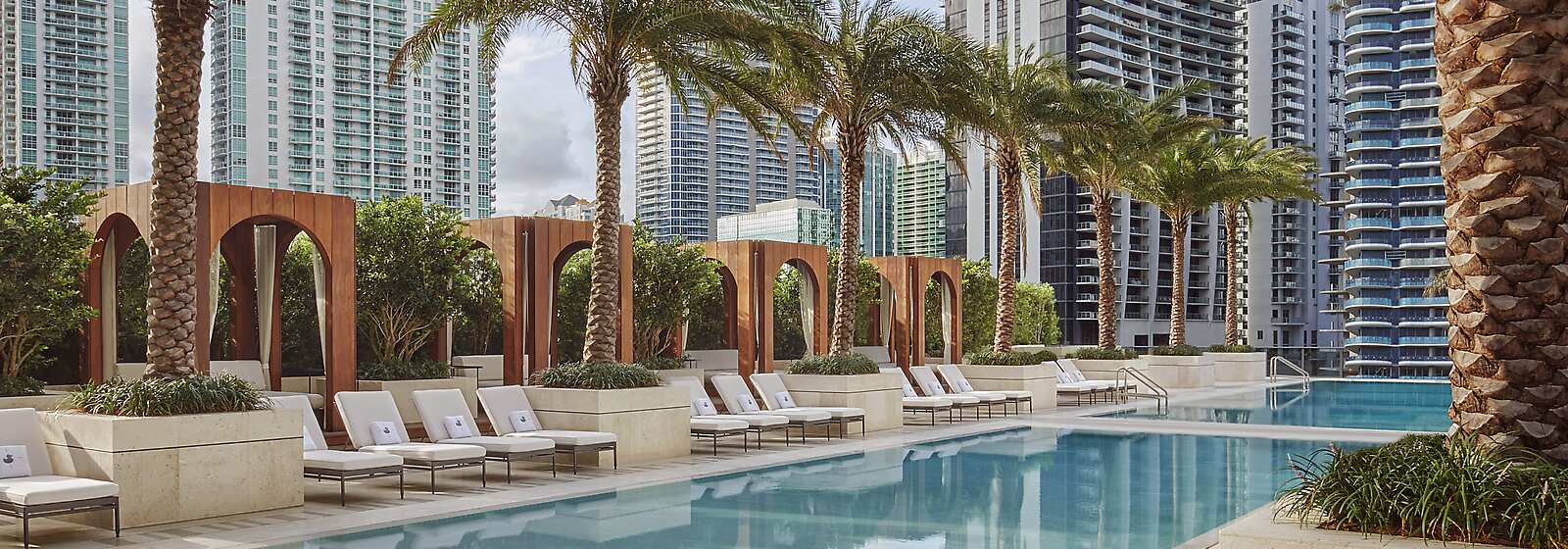 SLS LUX Brickell Pool 