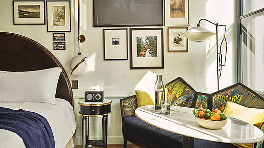 Hotel Per La offers a residentially inspired hotel stay in Los Angeles. 