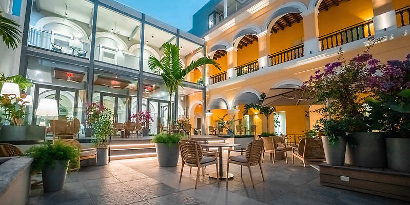Palacio Provincial San Juan, Curio Collection by Hilton