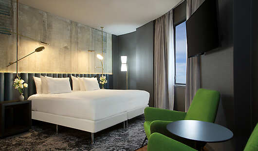 Premium Corner Guestroom