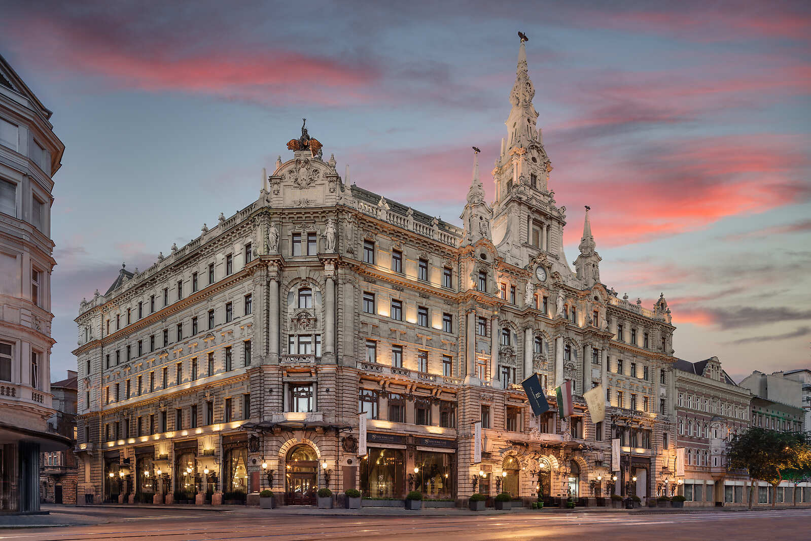 Anantara New York Palace Budapest | Fine Hotels + Resorts Anantara New York Palace Budapest | Fine Hotels + Resorts