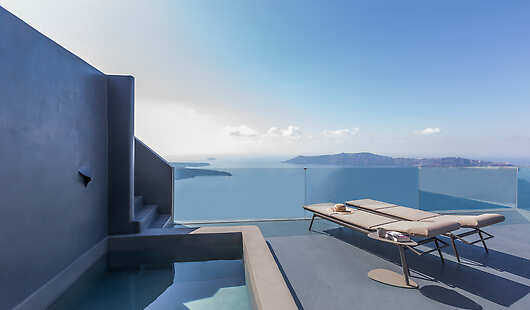 Signature Suite Terrace with Private Hot Tub