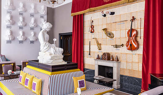 Palazzo Roma Music Hall  Lounge 