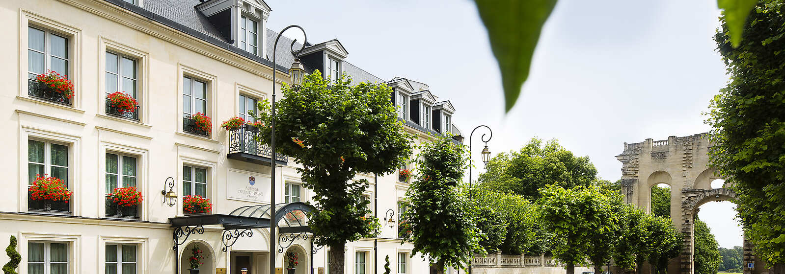 Auberge du Jeu de Paume exterior