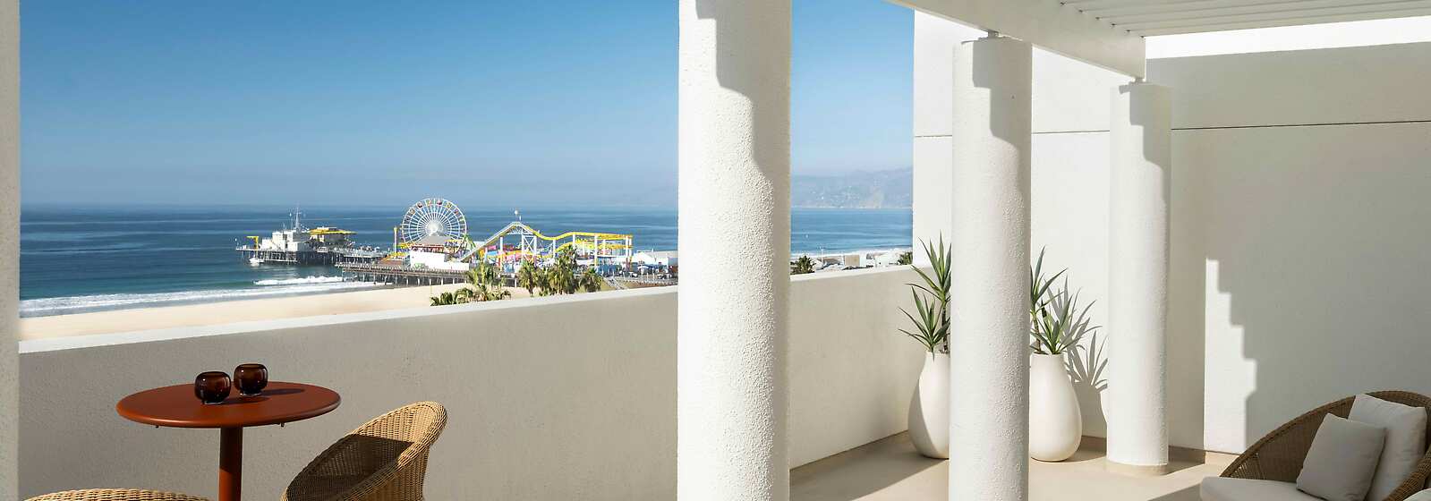 Deluxe King Guestroom Balcony