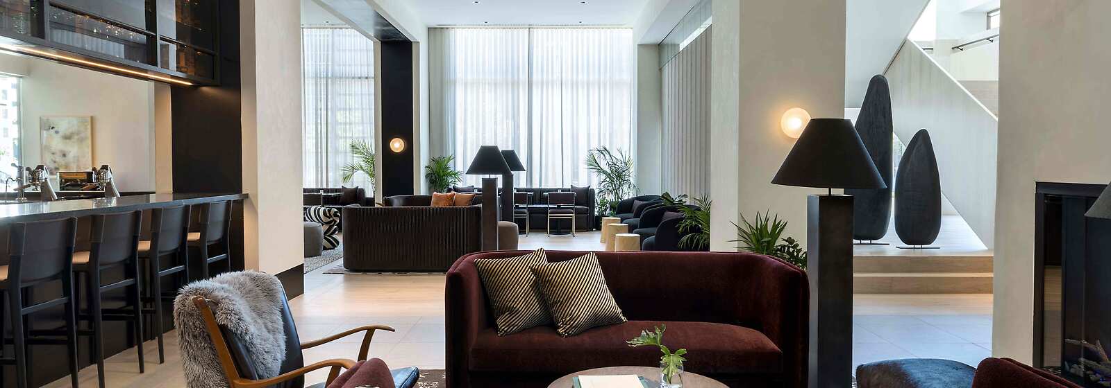 Lobby Living Room and Saverina Lounge 