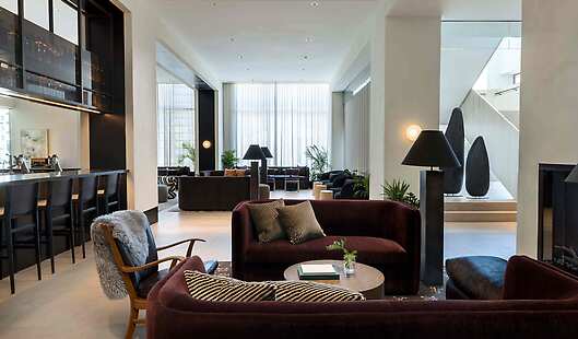 Lobby Living Room and Saverina Lounge 