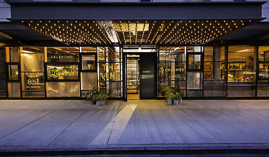 Kimpton Hotel Eventi Entrance 