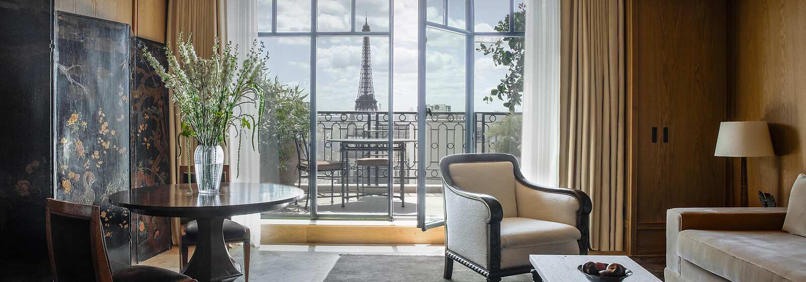 Balzac Sky Suite Living Area