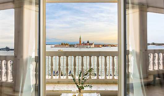 Lagoon View Junior Suite  Terrace