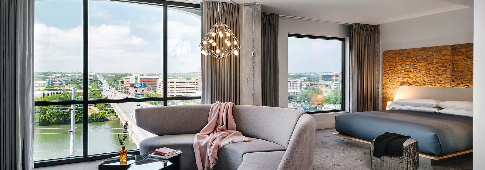 Town Lake Studio Suite Guestroom
