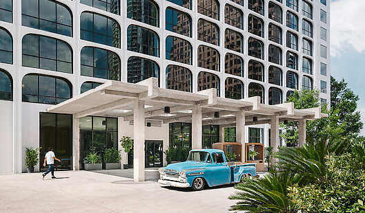 LINE Austin Front Drive Entrance