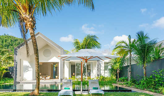 Beach Retreat Villa Exterior
