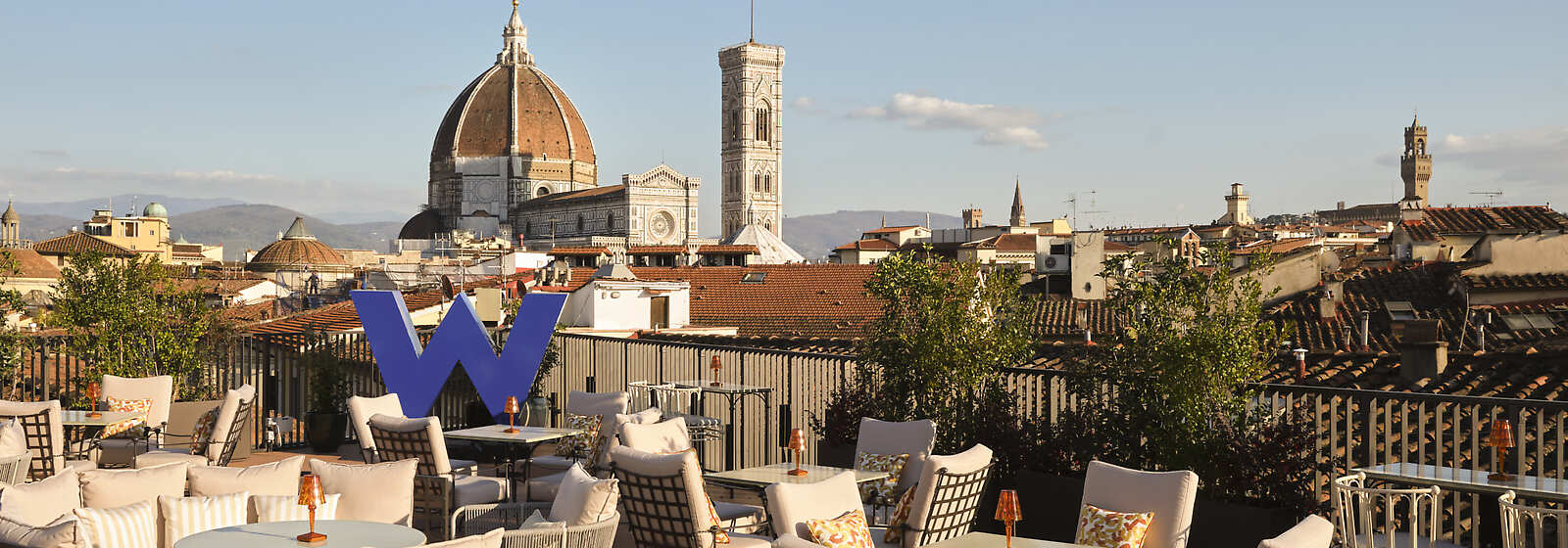 Zefiro Rooftop Dining Area