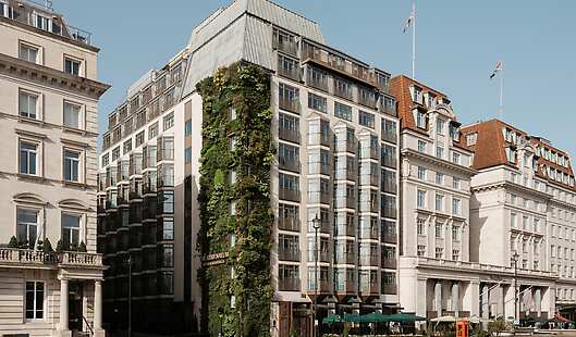 The Athenaeum Hotel & Residences Exterior 