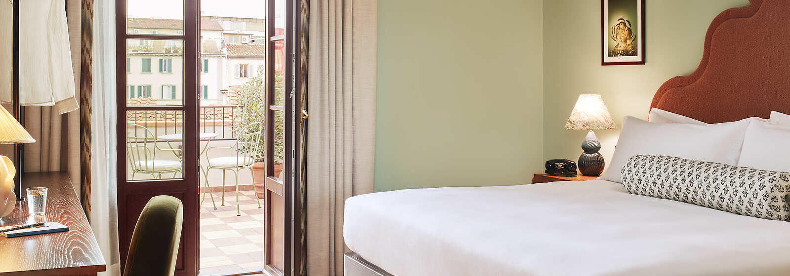 Roomy Terrace Guestroom 