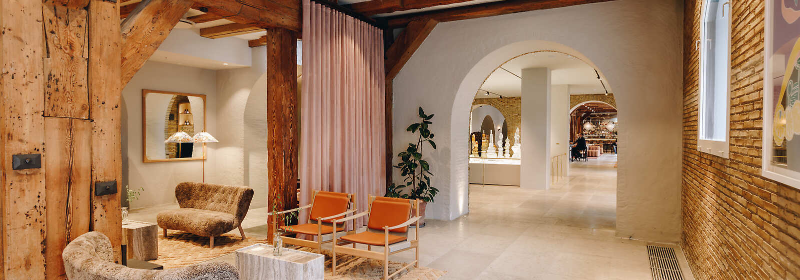 Hotel Lobby Lounge
