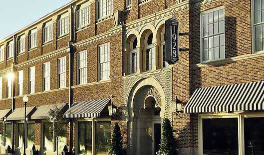 Hotel 1928 Exterior 