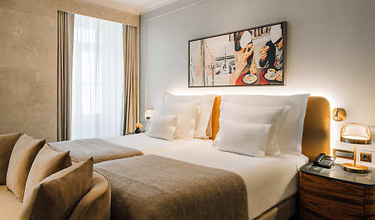 Suite Guestroom 