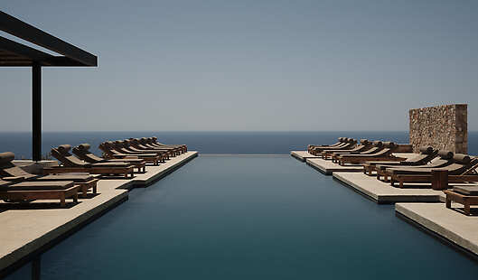 Infinity Pool 