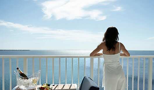 Sunsuites Balcony