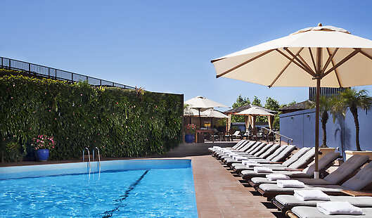 Four Seasons Hotel Sydney Outdoor Pool