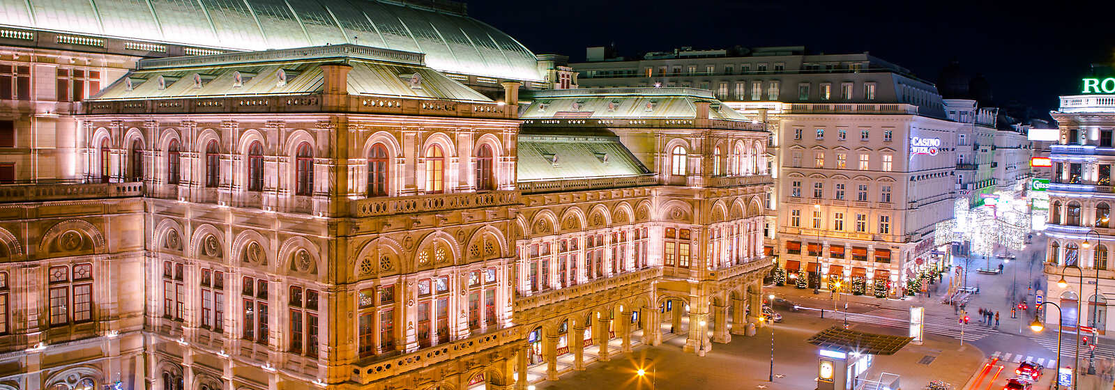 Spectacular views over the Vienna State Opera