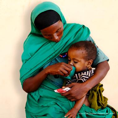 Aliravitulle lapselle erityisravintoa kahdeksi viikoksi Itä-Afrikan kuivuusalueella