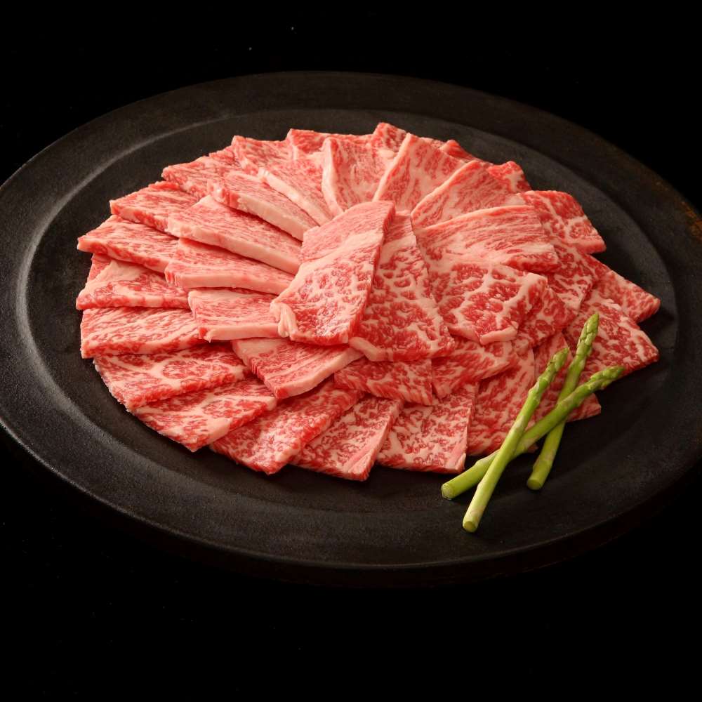 世界の舌を魅了する神戸ビーフの鮮やかなさしと濃厚な風味満点のカタ肉と希少部位ロース・ばら焼肉セット、是非ご賞味ください。