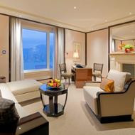 The Peninsula Hong Kong “Suite Escape” - Deluxe Harbour View Suite